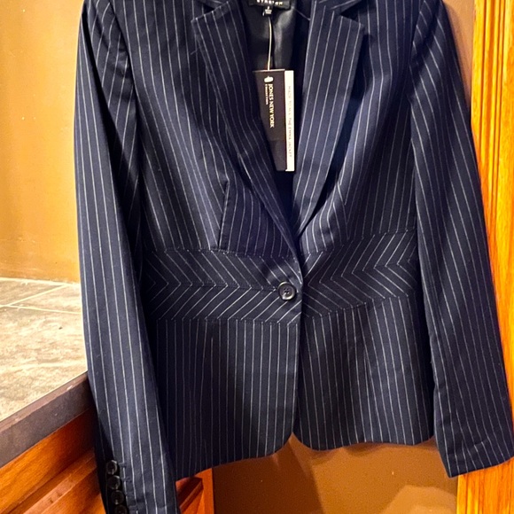 Jones New York navy pin-striped blazer - Picture 2 of 3
